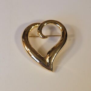 Vintage Unsigned Gold Tone Modern Swirl Heart Brooch Pin
